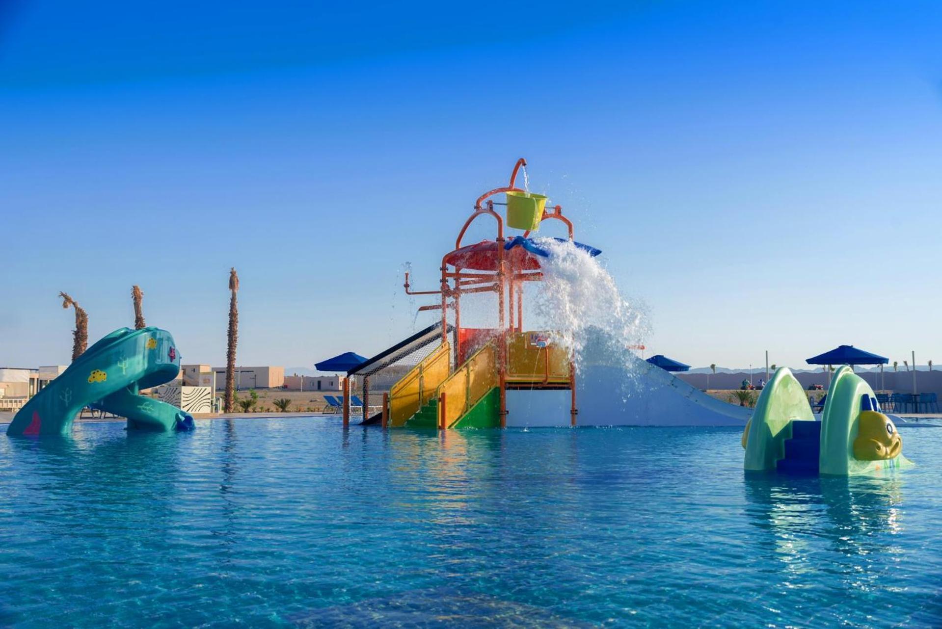 Pickalbatros Sea World Resort - Marsa Alam- "Aqua Park" El Qoseir Exterior photo